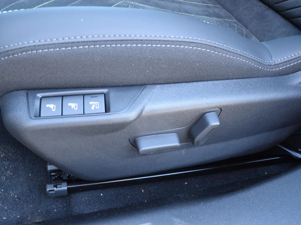 Peugeot e-2008 – foto 21