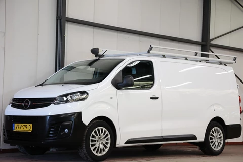 Opel Vivaro 1.5 CDTI L3H1 LANG IMPERIAAL EN TREKHAAK