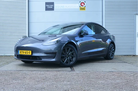 Tesla Model 3 Standard RWD Plus 60 kWh LFP accu, Warmtepomp, AutoPilot3.0