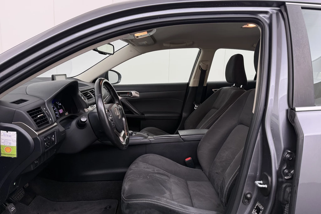 Lexus CT – foto 10