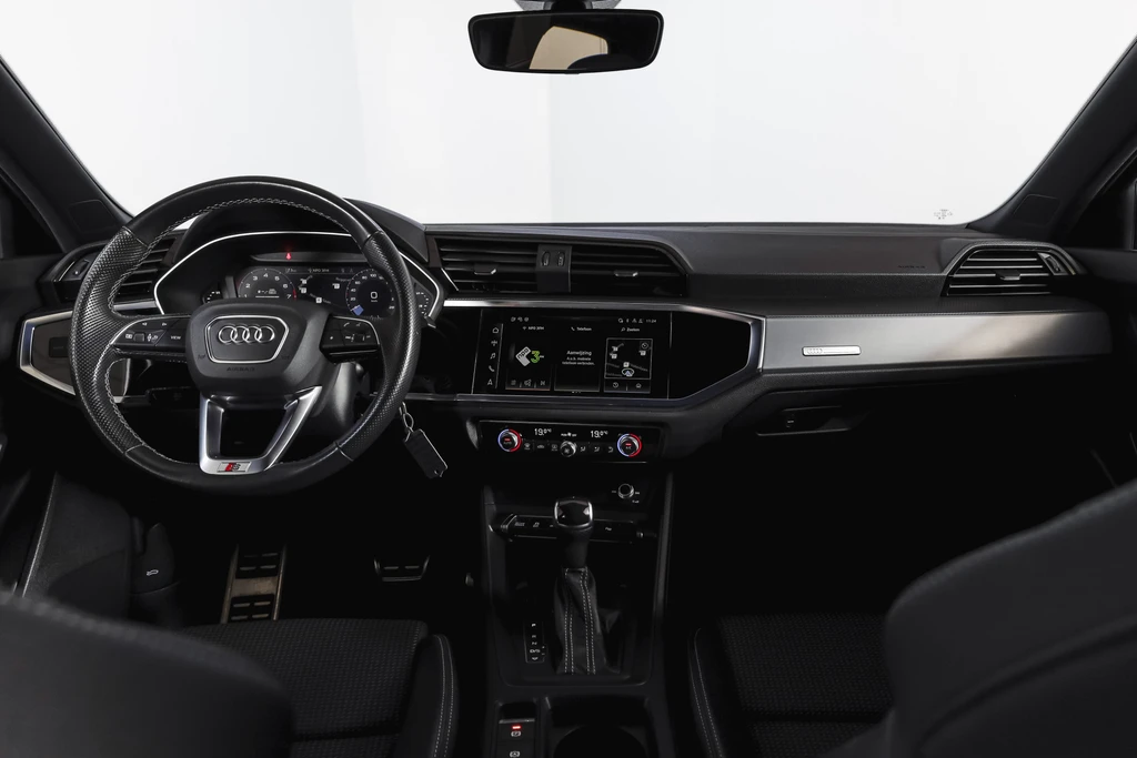 Audi Q3 – foto 11