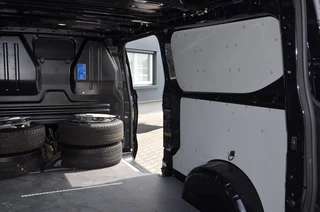 Ford Transit Custom – thumbnail 21
