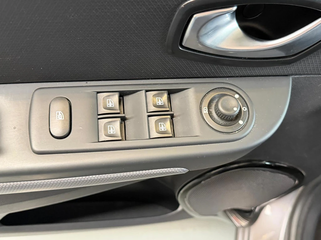 Renault Clio – foto 32