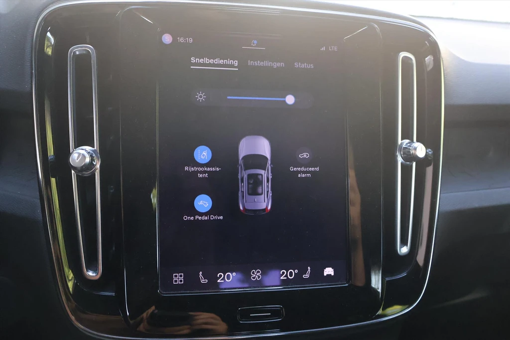 Volvo XC40 – foto 18