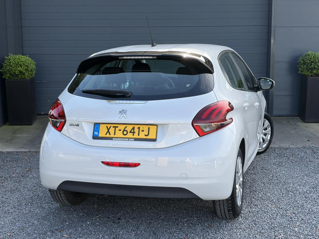 Peugeot 208 – foto 3