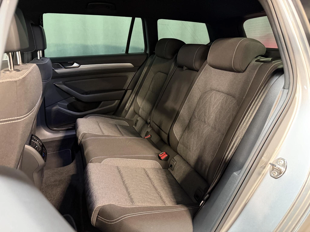 Volkswagen Passat – foto 36