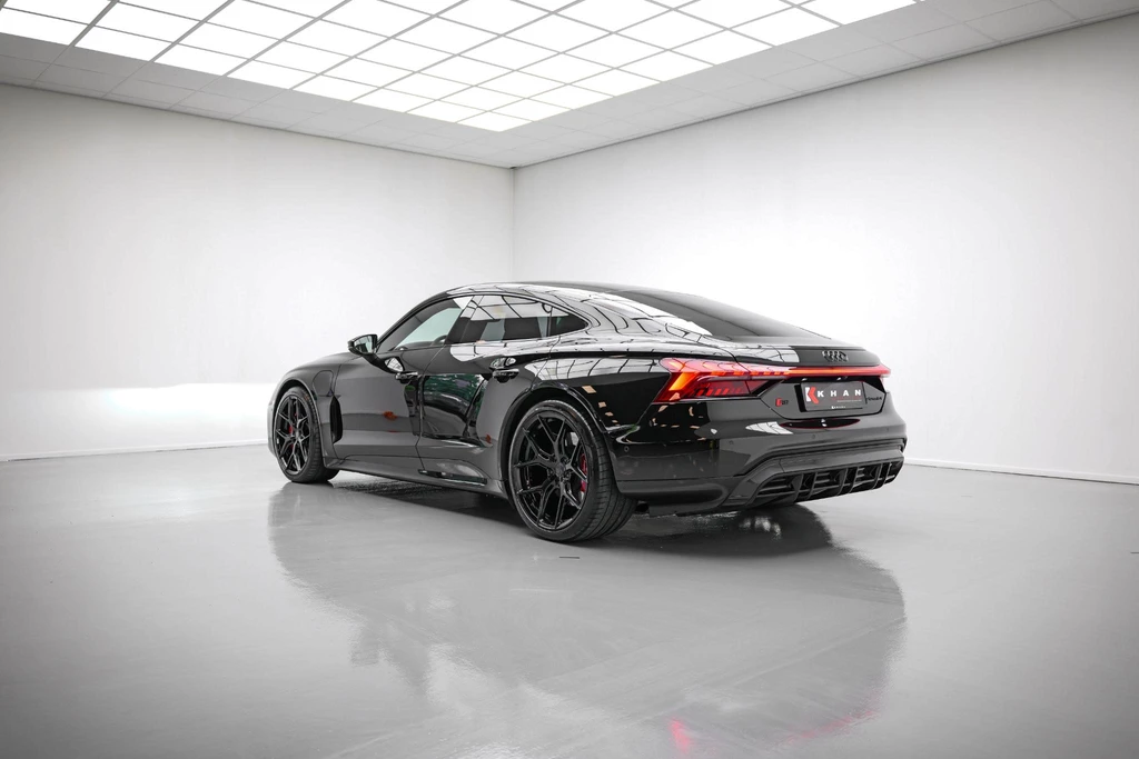Audi e-tron GT – foto 8
