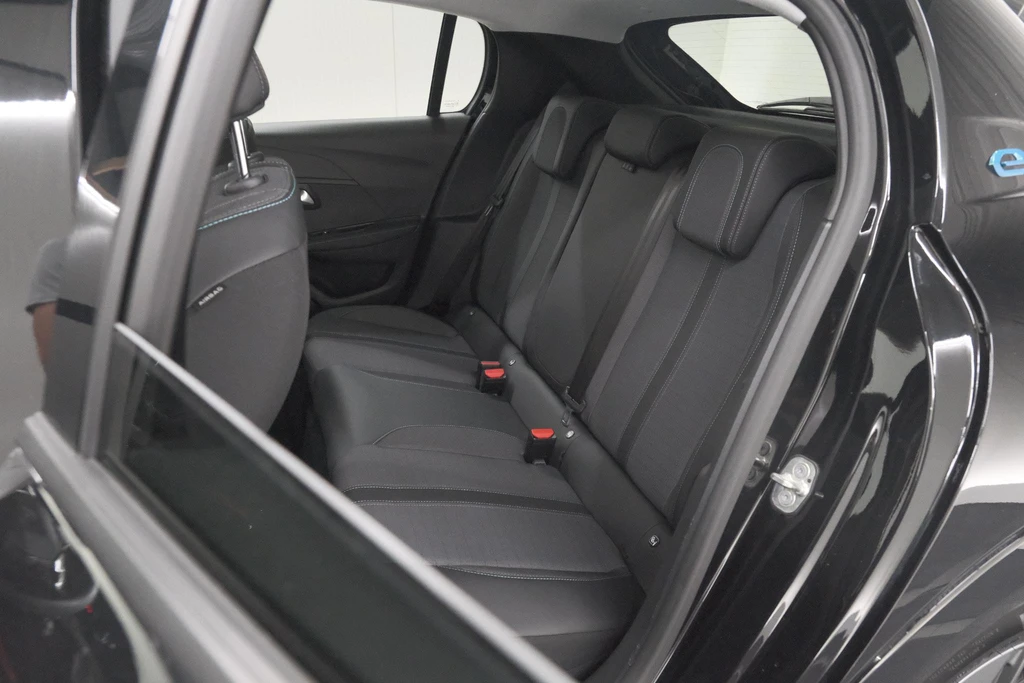 Peugeot e-208 – foto 29
