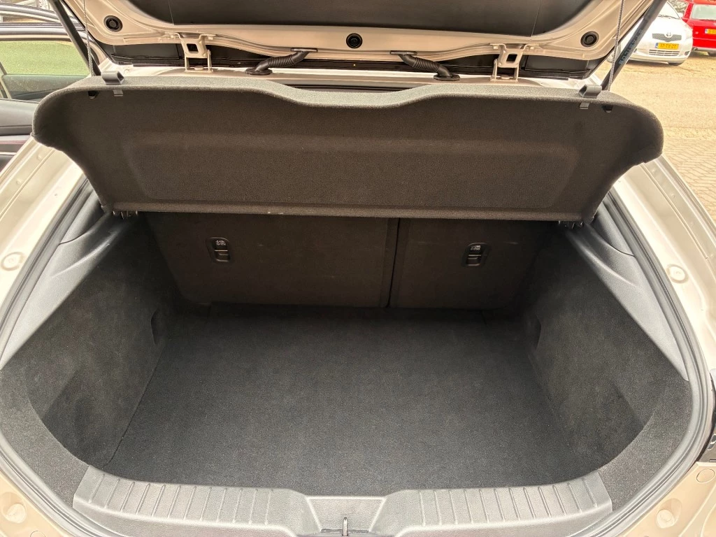 Mazda 3 – foto 12