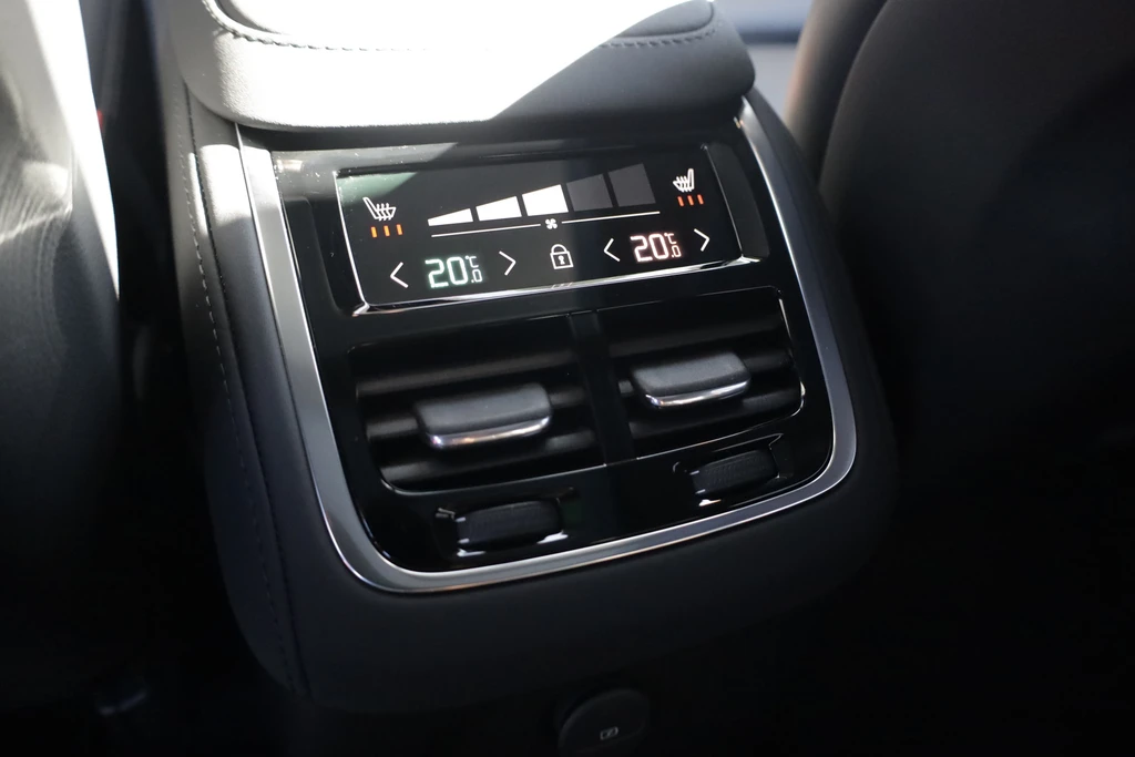 Volvo XC90 – foto 30