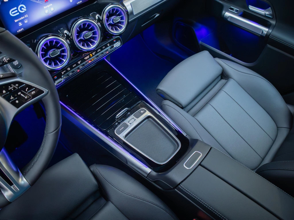 Mercedes-Benz EQB – foto 12