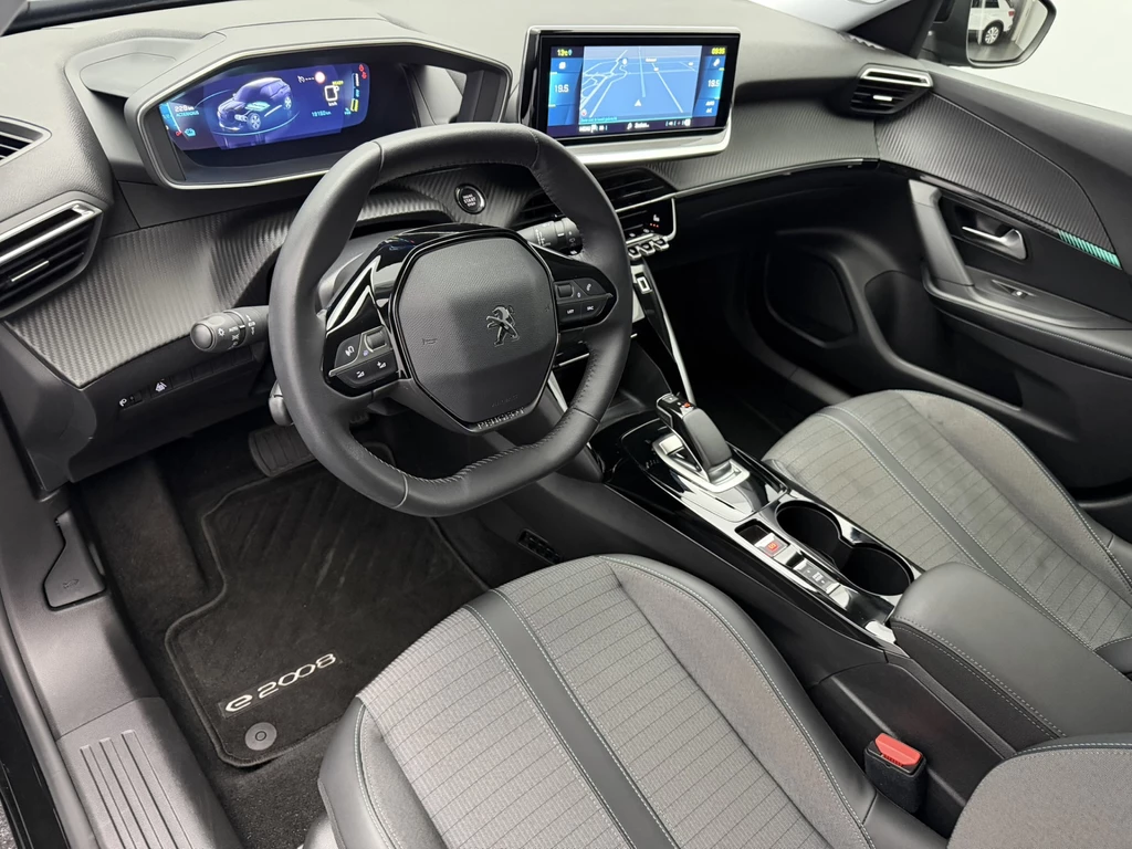 Peugeot e-2008 – foto 12