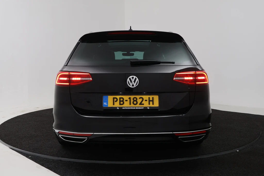 Volkswagen Passat – foto 4