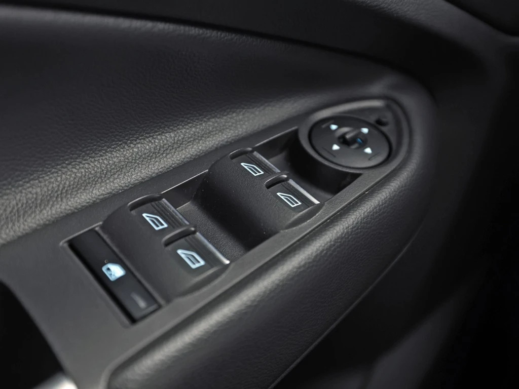 Ford Kuga – foto 28
