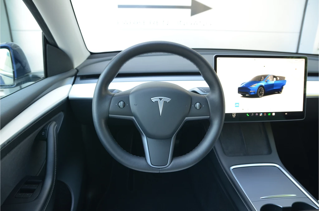 Tesla Model Y – foto 15