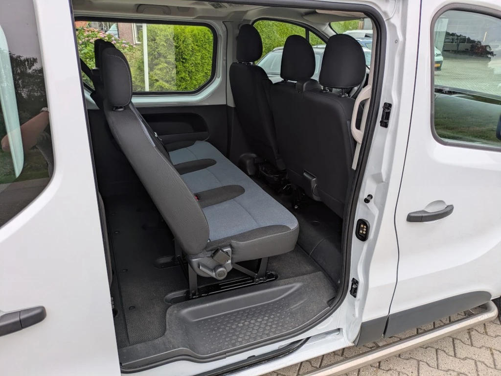 Opel Vivaro – foto 12