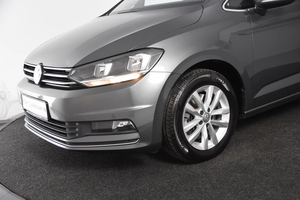 Volkswagen Touran – foto 6
