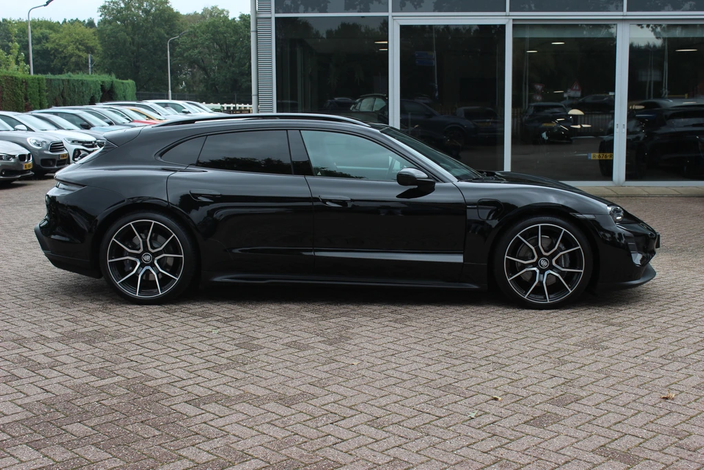 Porsche Taycan – foto 5