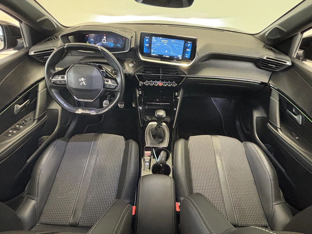 Peugeot 208 – foto 15