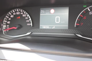 Peugeot 2008 – thumbnail 14