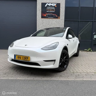 Tesla Model Y – thumbnail 1
