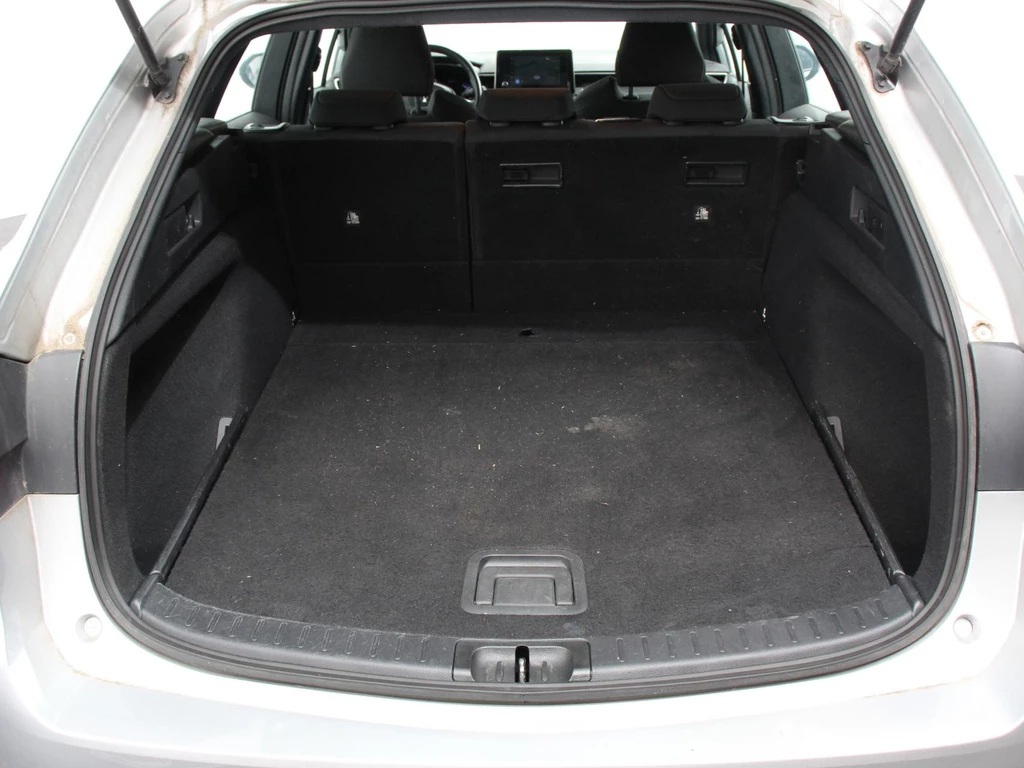 Toyota Corolla Touring Sports – foto 34