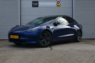 Tesla Model 3 – thumbnail 1
