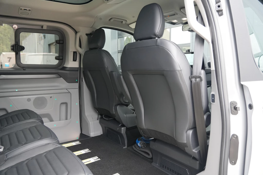 Ford Tourneo Custom – foto 47