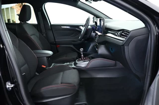 Ford Focus – thumbnail 12