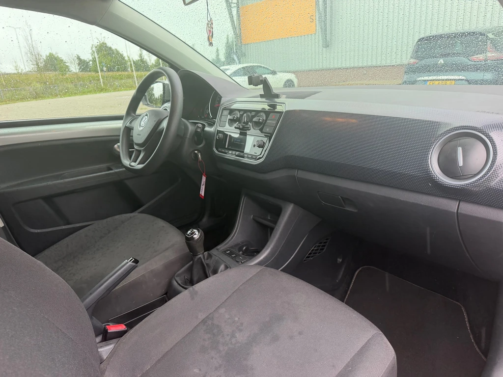 Volkswagen up! – foto 11