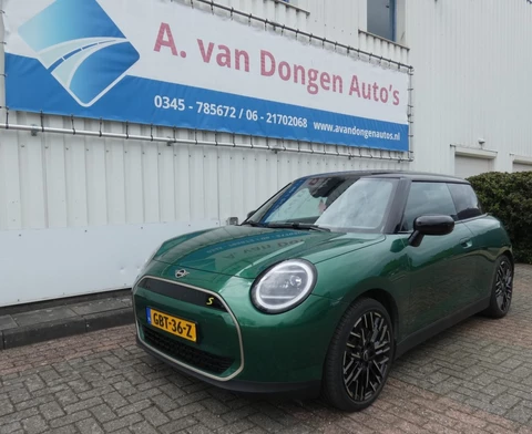 MINI Electric Cooper Se COOPER SE FAVOURED M 54.2KWH,Pano,Led,Navi,Camera