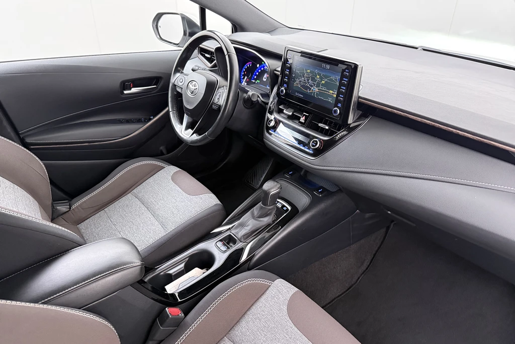 Toyota Corolla Touring Sports – foto 15