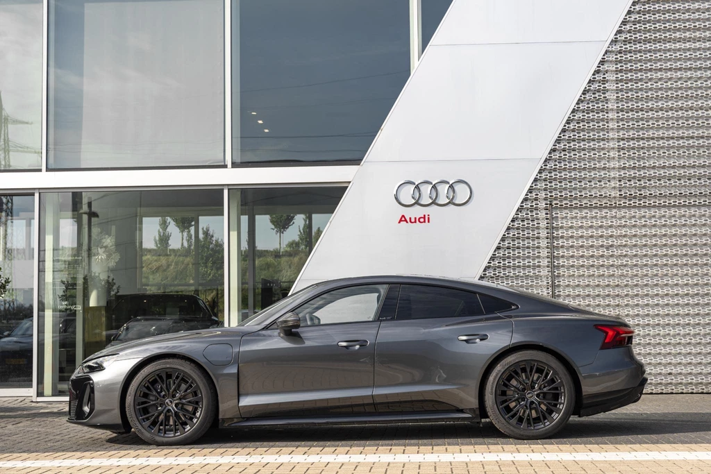 Audi e-tron GT – foto 2