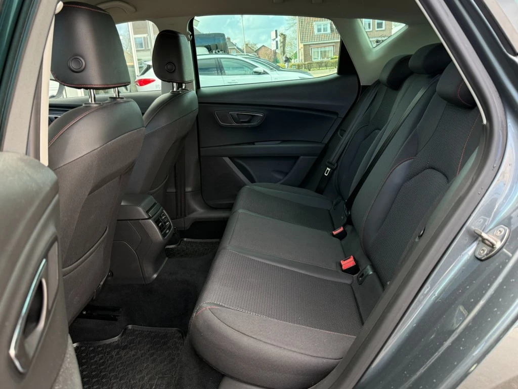 SEAT Leon – foto 9