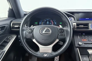 Lexus IS – thumbnail 19