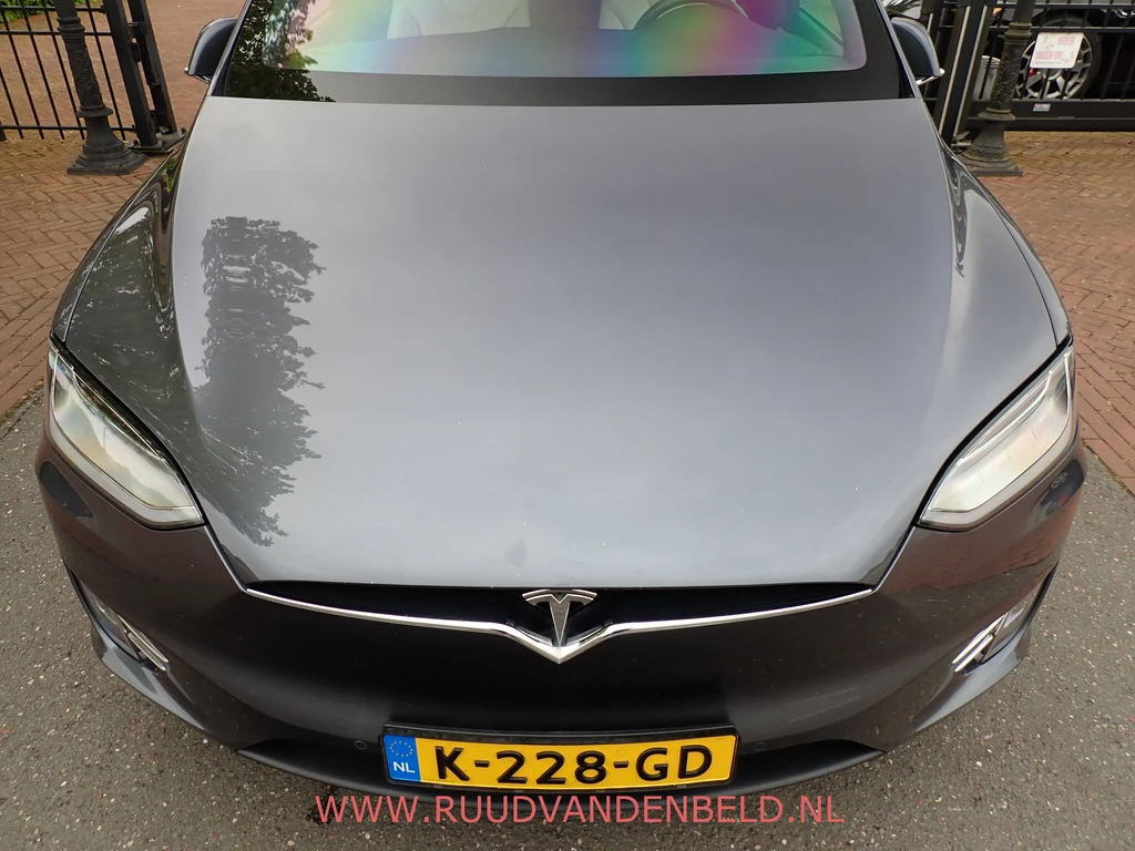 Tesla Model X – foto 9