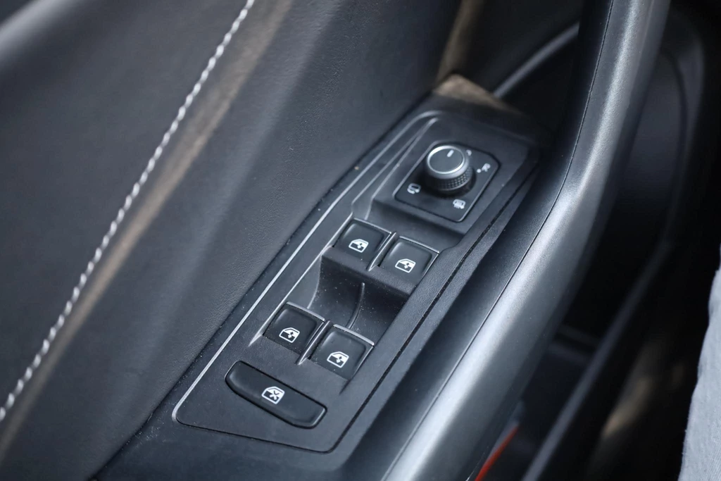 Volkswagen T-Roc – foto 13
