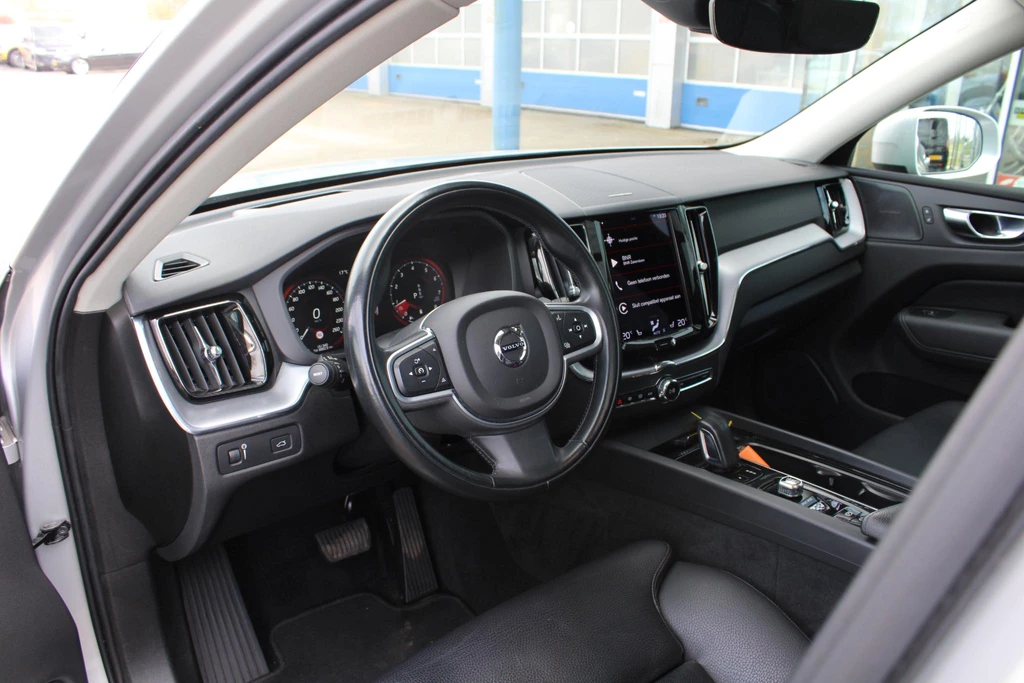 Volvo XC60 – foto 8