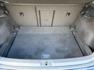Volkswagen Golf – thumbnail 32