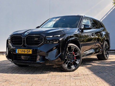 BMW XM PHEV 30 kWh Driving Assistant Professional B&W HUD Massage 360° Elek.Trekhaak Orig.NL BOMVOL!