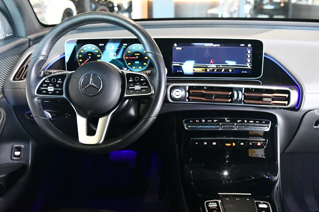 Mercedes-Benz EQC – foto 23