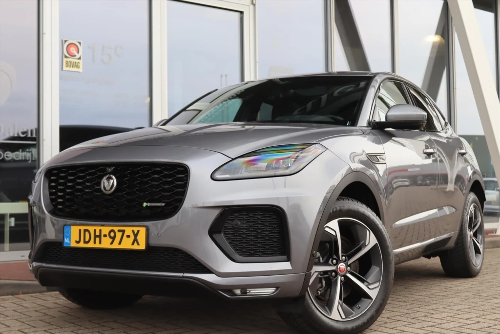 Jaguar E-PACE – foto 4
