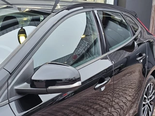 Volvo V40 – thumbnail 3