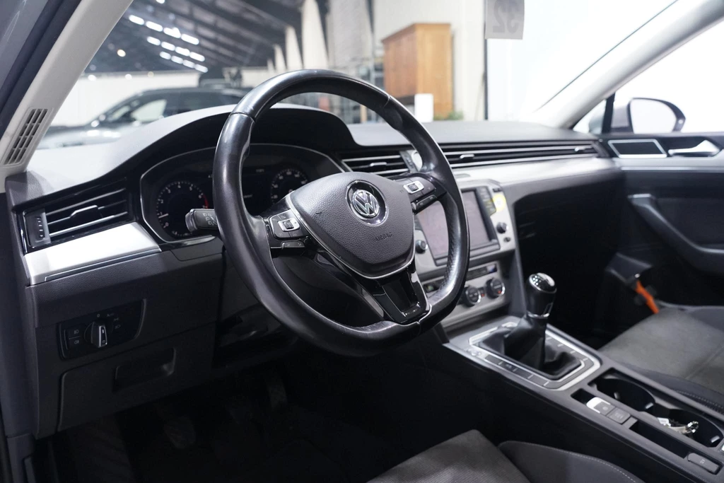 Volkswagen Passat – foto 35