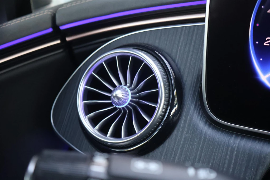 Mercedes-Benz EQE – foto 8