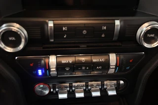 Ford Mustang – thumbnail 26