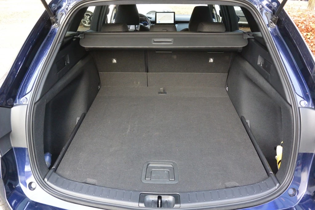 Suzuki Swace – foto 15