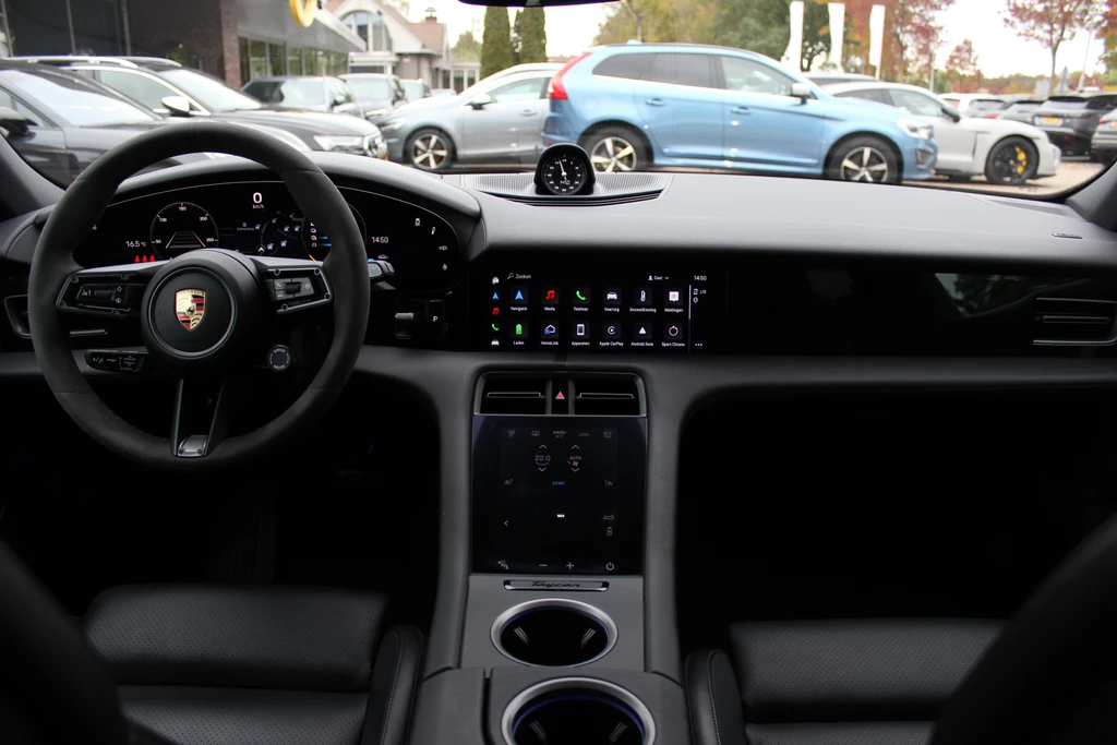 Porsche Taycan – foto 10