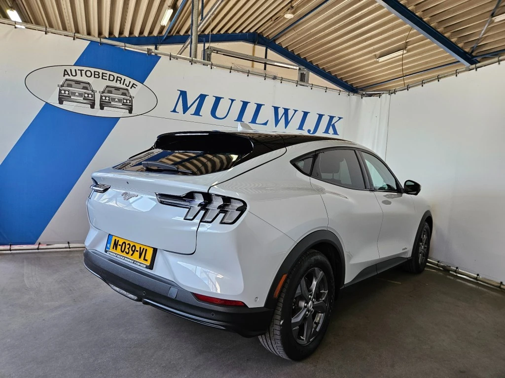 Ford Mustang Mach-E – foto 11