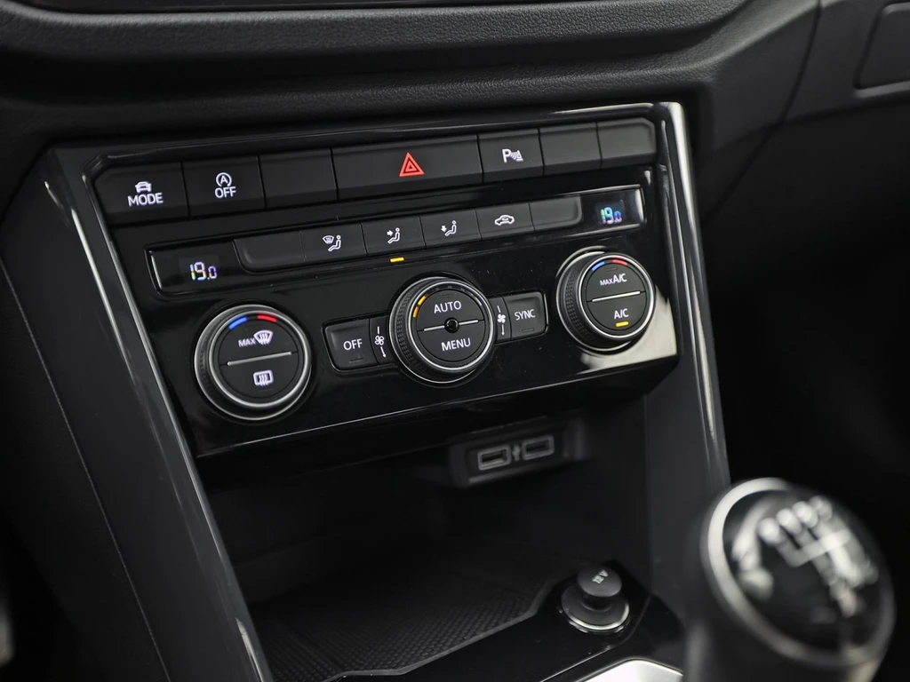 Volkswagen T-Roc – foto 11